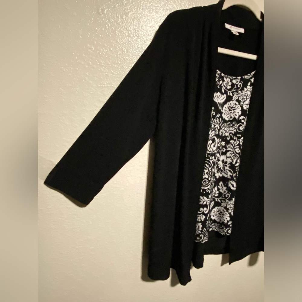JM Collection Layered Cardigan Top | Black Open Front Cardi w/ Floral Cami | M - Picture 5 of 5